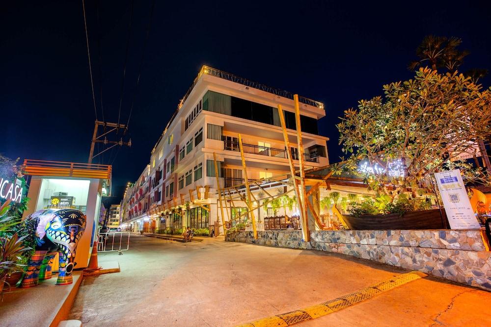 Baumancasa Beach Resort Exterior