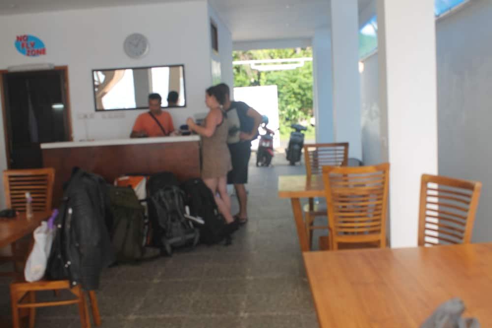 ذا بليس بيتش بنجالوز الردهة