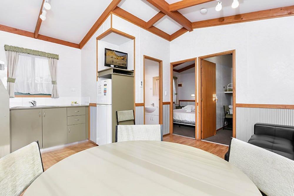 وارنمبول هوليداي فيليدج غرفة