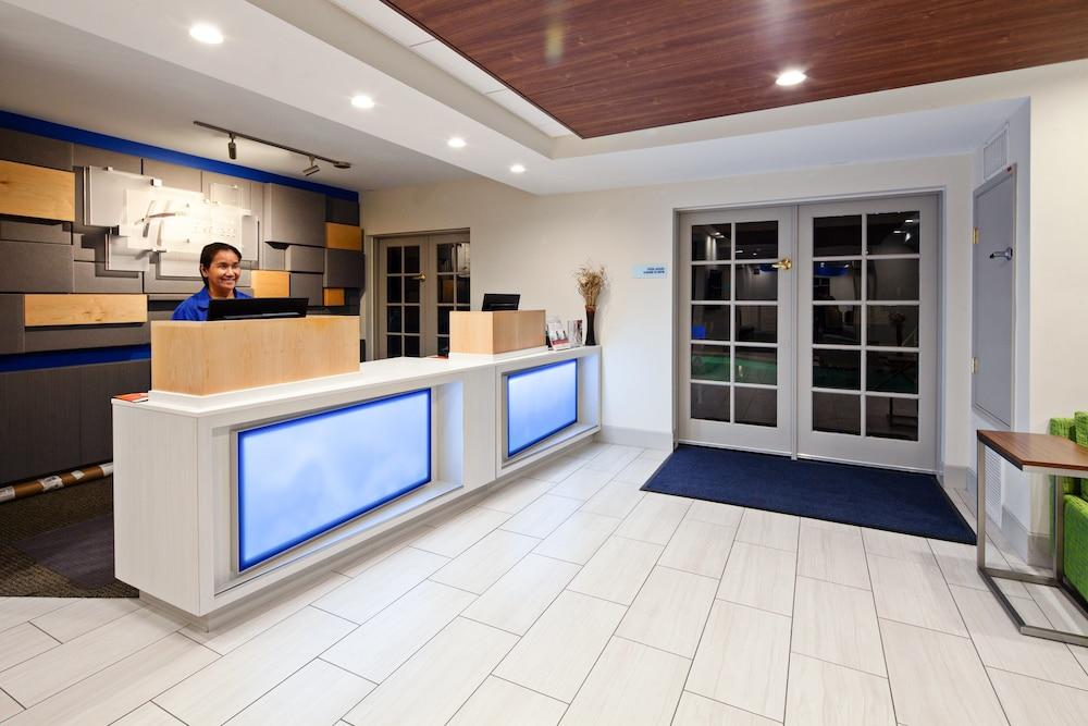 هوليداي إن إكسبرس هوتل آند سويتس سان دييجو إسكونديدو باي آيتش جي المنطقة الخارجية