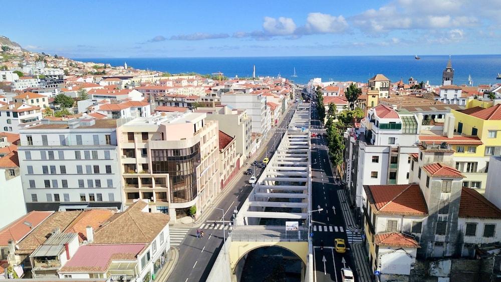 آور دريم داونتاون إكسبيريانس