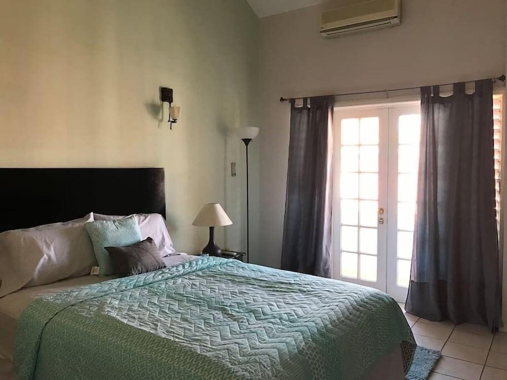 نايتشورزفيو كاسل بي آند بي غرفة