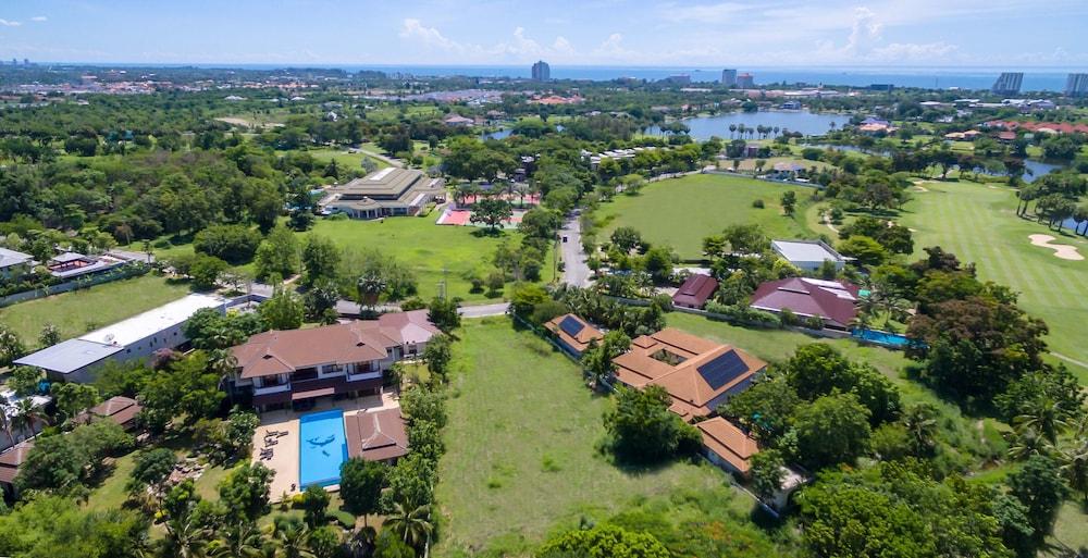 36بد رور اكشري تروبيكال بول فيلا ي اي 125 منظر من الجو