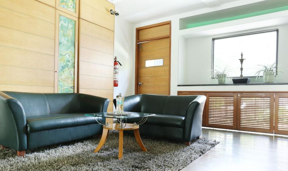 Treebo Edha Suites Koramangala Lobby