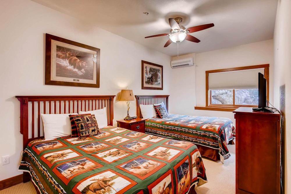 بلاك كانيون إن يونيت آف غرفة