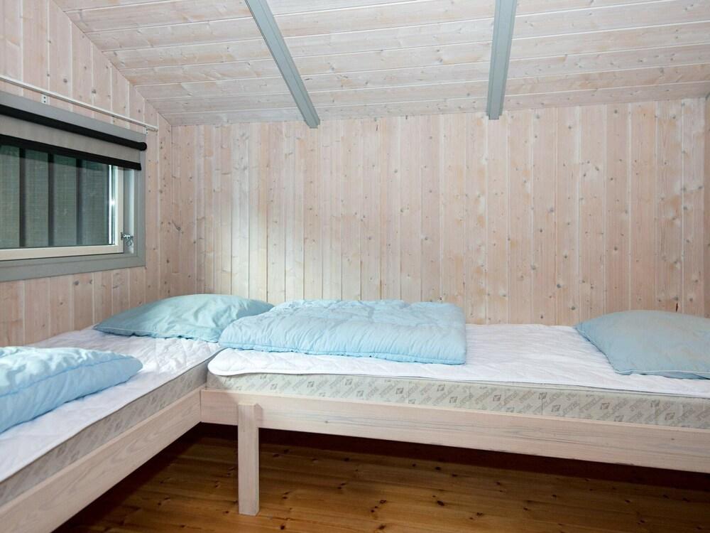 إليجانت هوليداي هوم إن جوتلاند ويذ تيريس غرفة