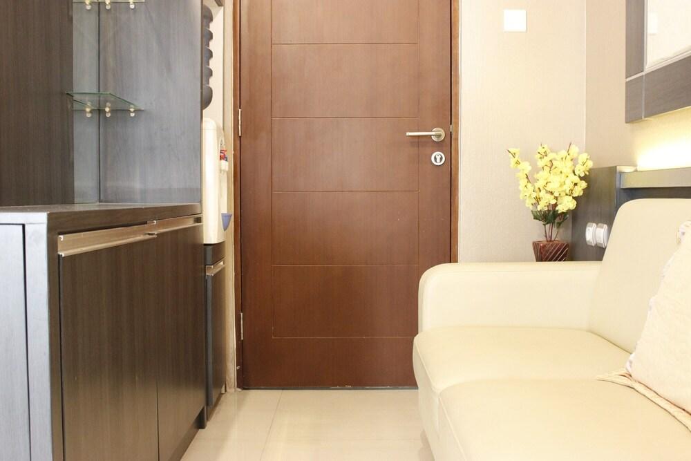 Convenient 1BR Gateway Pasteur Apartment Interior