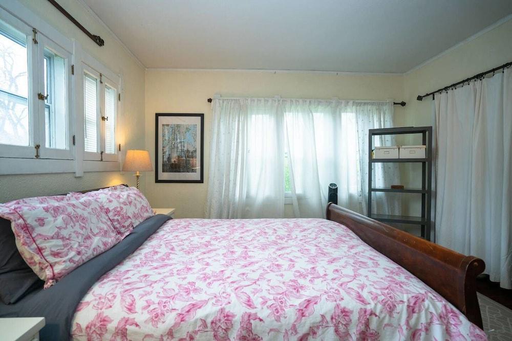 ذا تايمليس ريتريت إيه شيري كريك فاميلي هوم غرفة