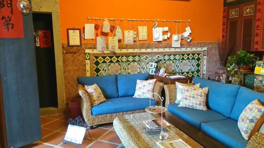 تاك إيه بريك سبليندور بد آند بريكفاست تفاصيل الفندق من الداخل