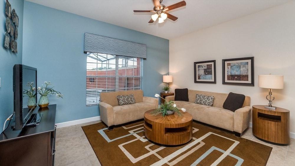 جي آر إتش بي سي إتش 3031 - بارادايس بالمز ريزورت - 4 بد رومز 3 باث رومز تاون هاوس منطقة الجلوس في الردهة