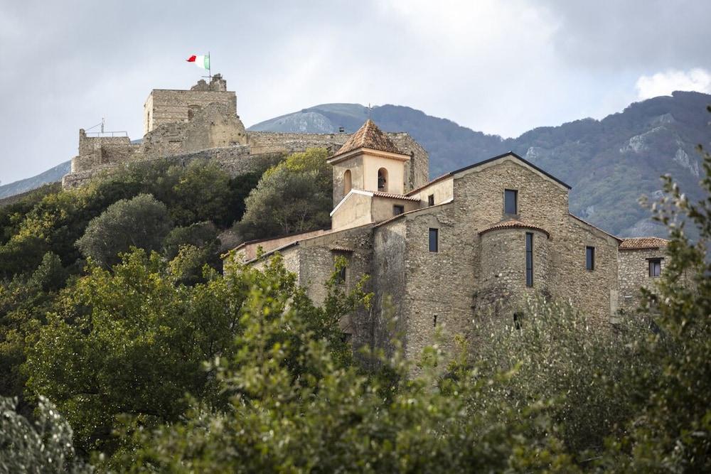 Albergo Diffuso Quaglietta Exterior
