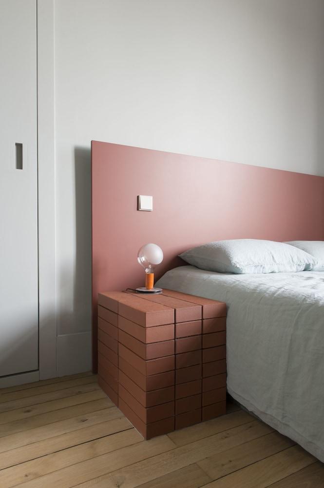 ليه تورل باي بونوا برناردا غرفة