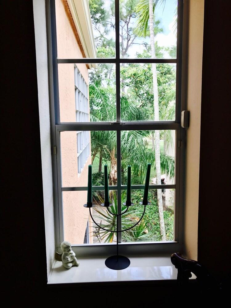 برايفت لاكوريوس ميديتيرانيان فيلا تفاصيل الفندق من الداخل