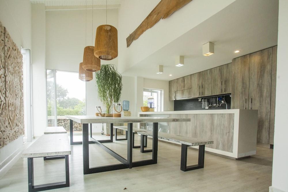 لوكسي فيلا سان جيريونيمو باي نوماد جورو داخلي