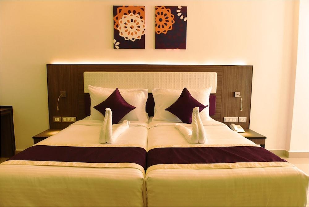 TreeHouse Neptune Room