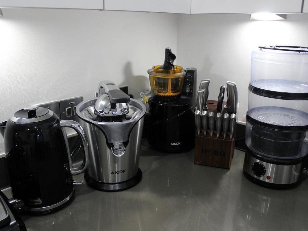 سوفيستيكاتيد فيلا إن لندن ويذ نيتفليكس نير جولف كورسي مطبخ خاص