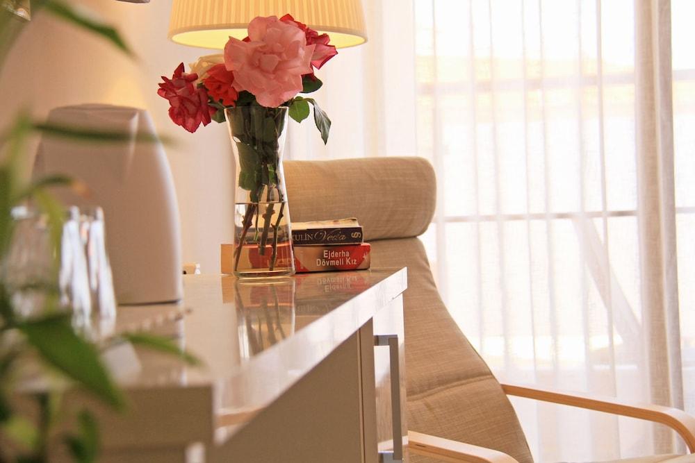 ليدي روز بوتيك بنسيون