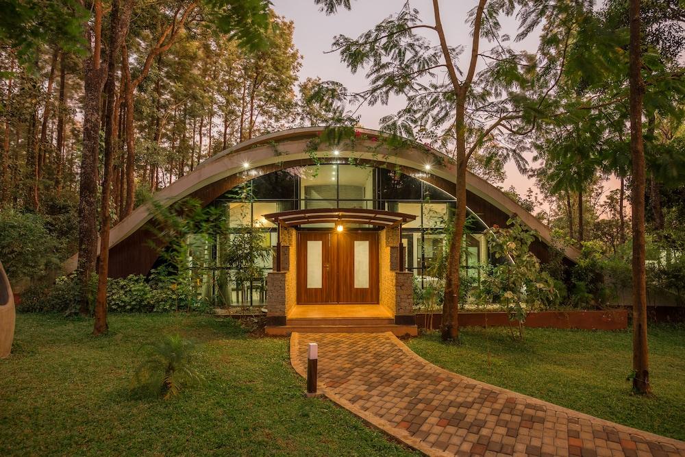 Siri Nature Roost Exterior