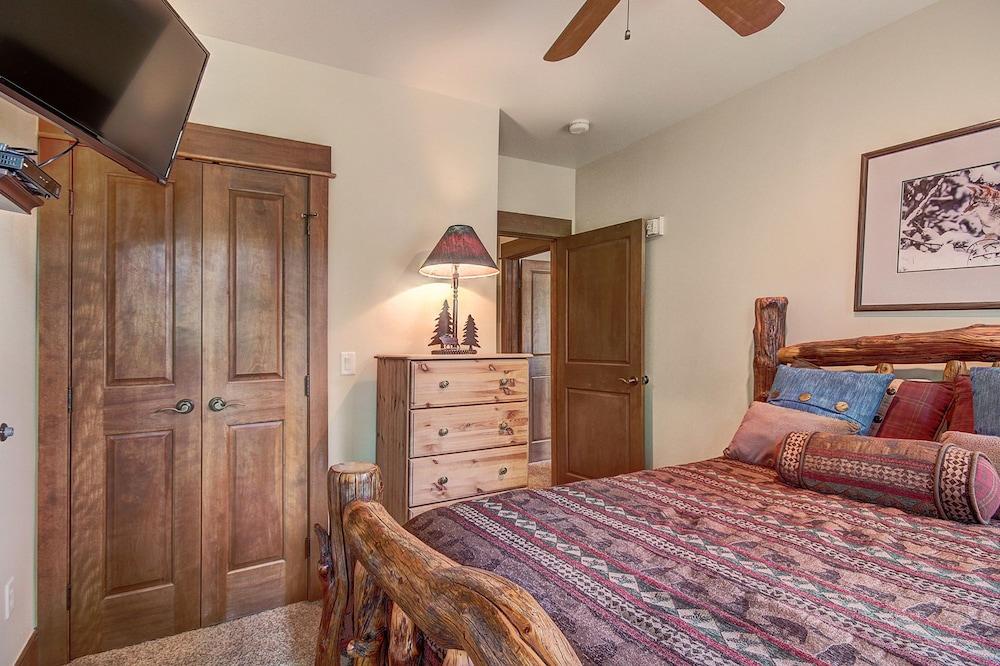 3003 لون إيجل تو بيد روم كوندو باي ريدونينج غرفة