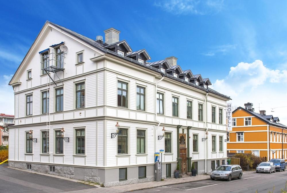 أمبير هوتيل