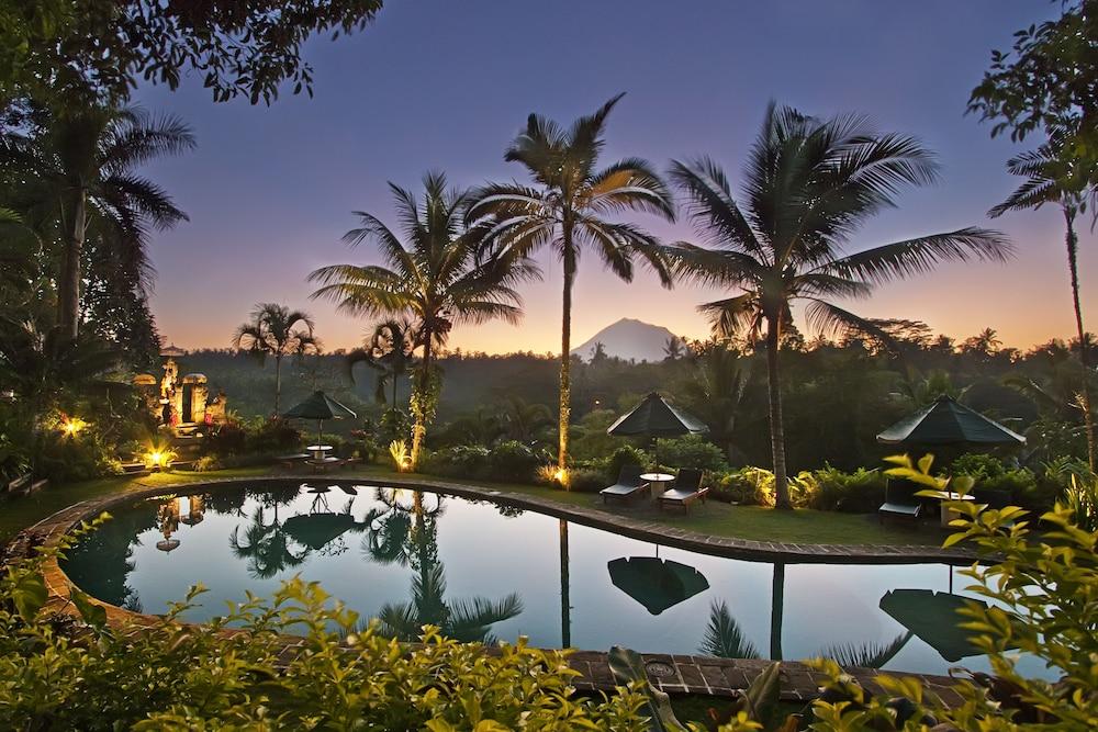 ألام ساري كيليكي ريزورت آند سبا حمام سباحة مكشوف