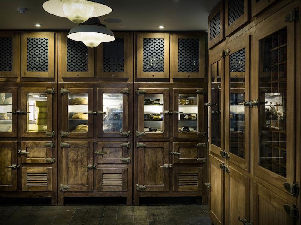 No 131 Interior