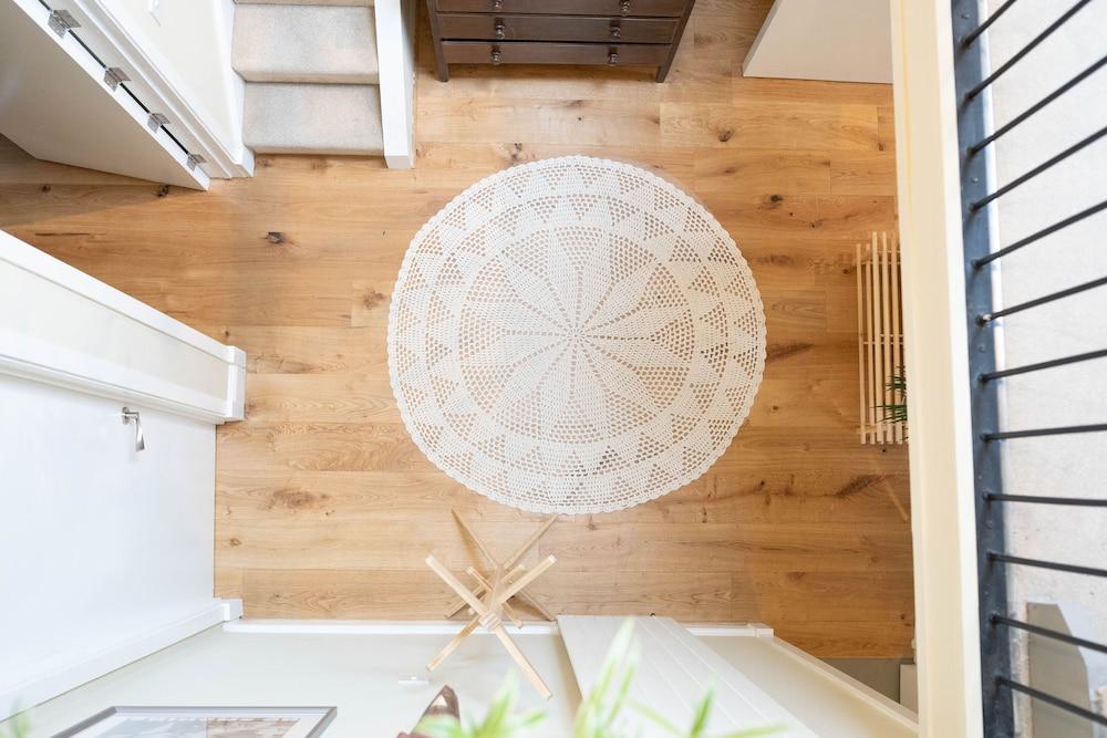 The Loft 2BR Duplex, Central & Parking Interior Detail