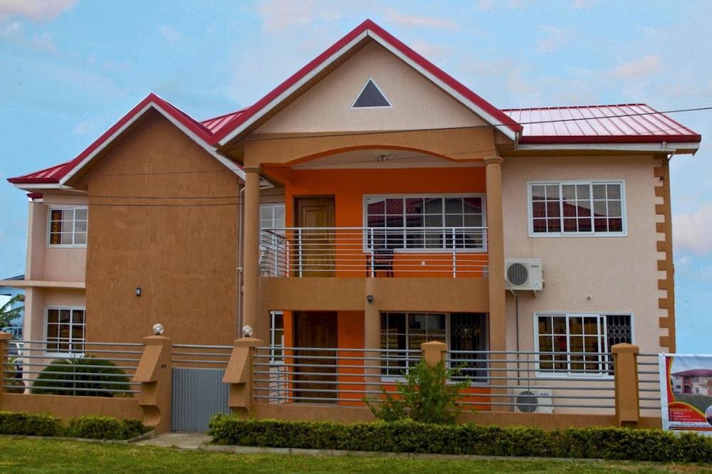 Palena Gardens Hotel
