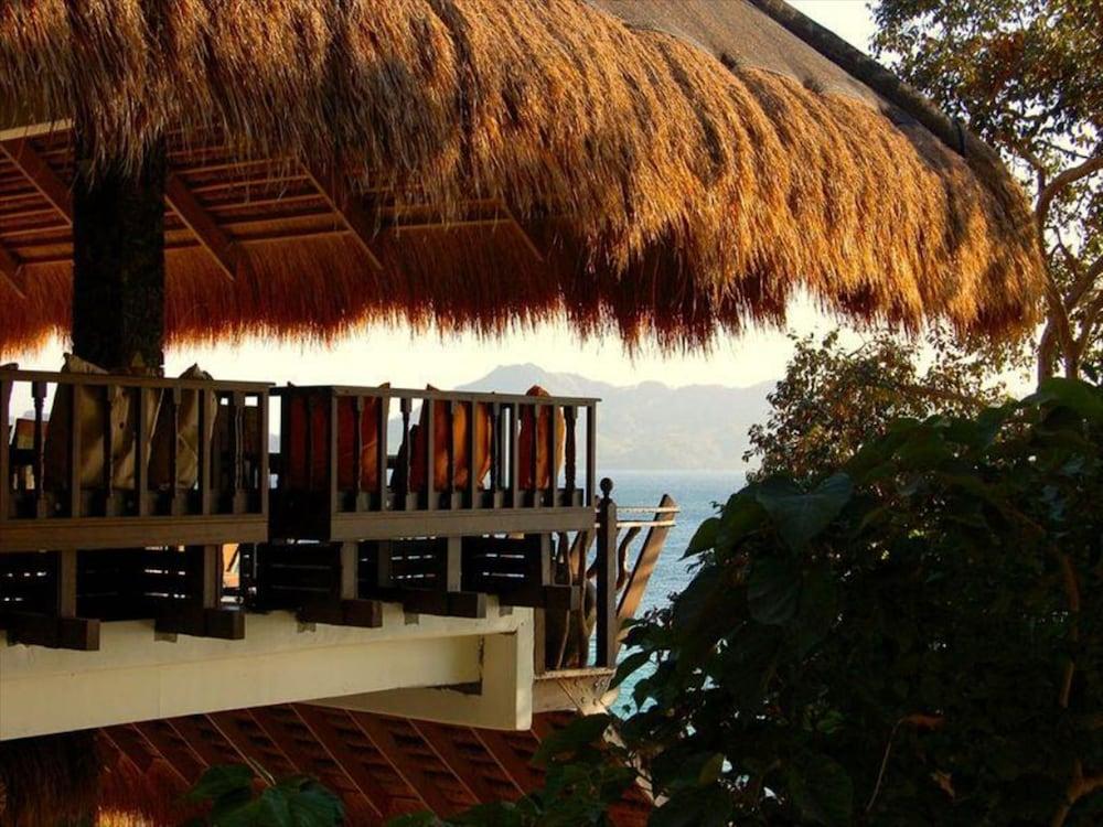 Vivere Azure Exterior