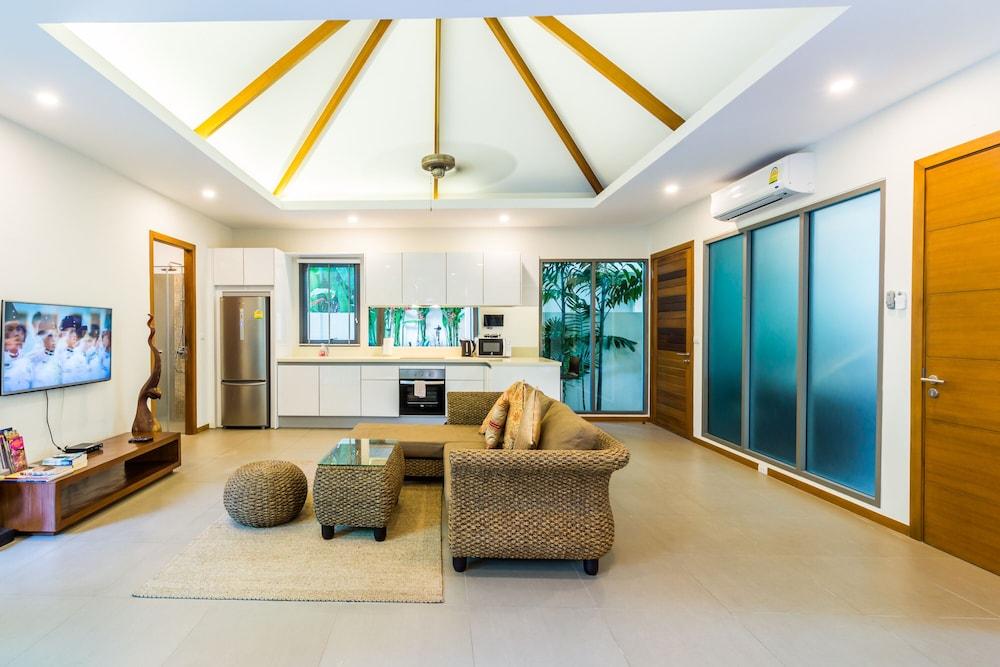 Ka Villas by Lofty Interior
