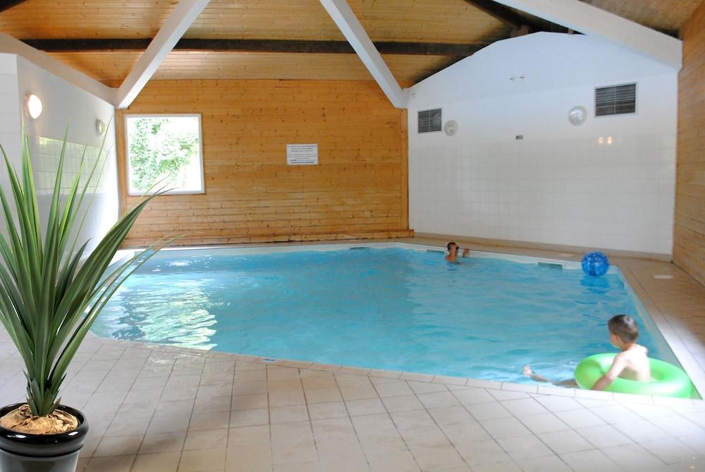 Résidence Nemea Les Sables Vignier Indoor Pool