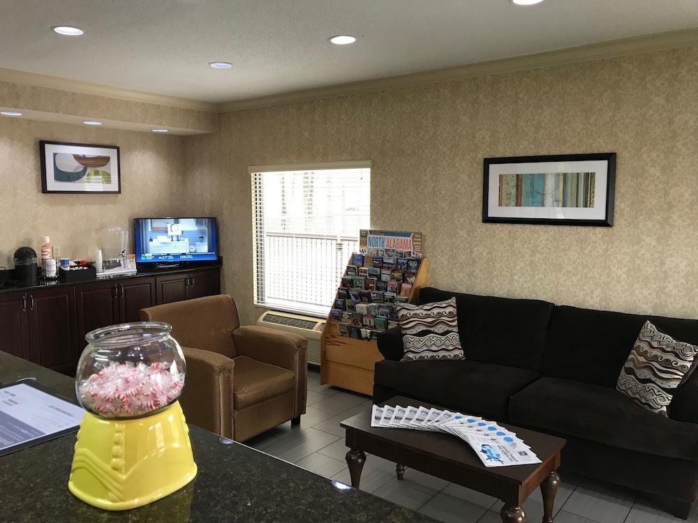 Quality Inn Cullman I-65 Exit 310 Lobby