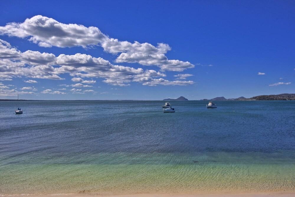 Seaview Cresent, 4 Beach