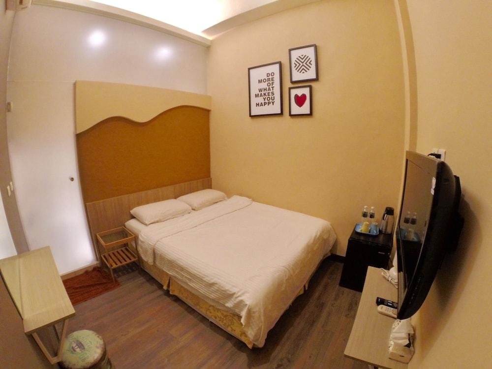 آي واو بي آند بي غرفة