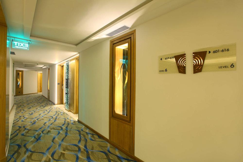 Radisson Blu Jammu Interior
