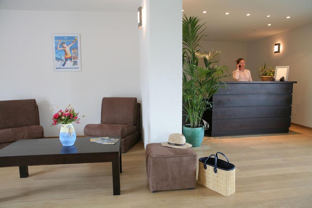 Résidence Nemea Les Sables Vignier Lobby