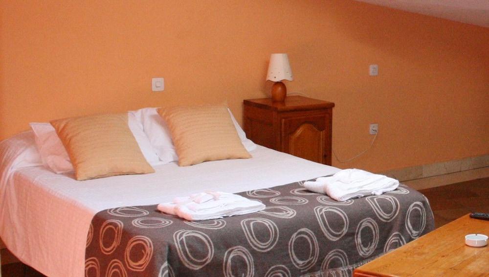 هوتل رورال دون ألفارو دي لونا غرفة