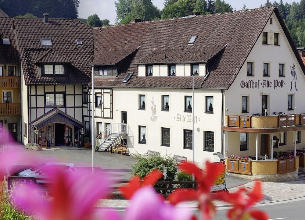 جاستهوف بنسيون ألته بوست