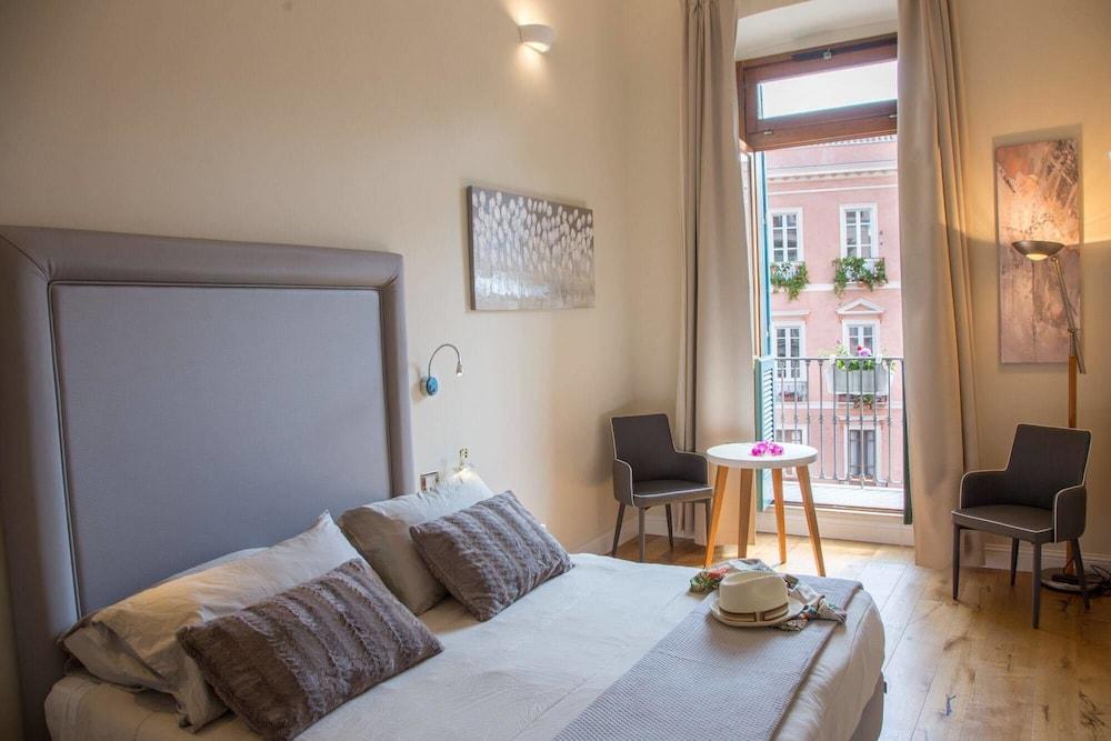 أنتيكو كورسو شارم بد آند بريكفاست غرفة