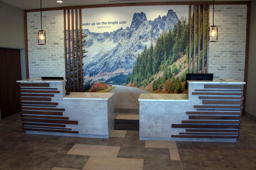 لا كينتا إن آند سويتس باي ويندام ماريزفيل منطقة الاستقبال