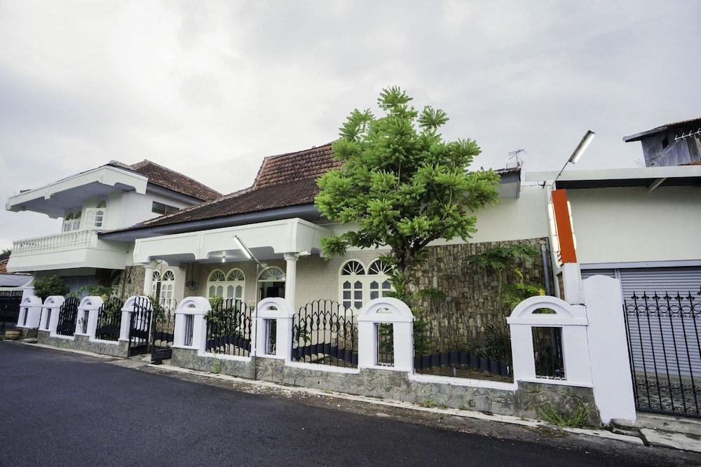 هوتل أو بينجينابان بيدارا سياريا المنطقة الخارجية