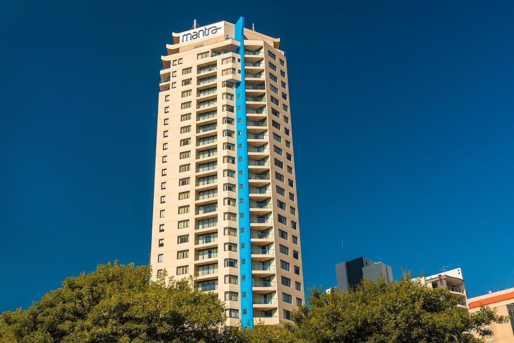 Mantra on Queen Exterior