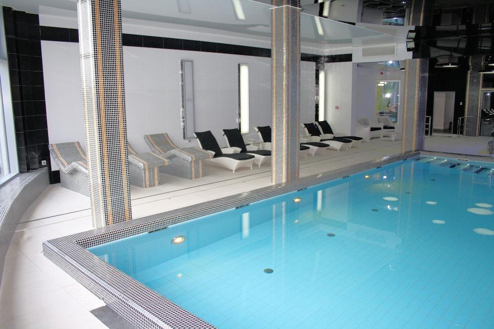 هوتل بيزنيس فالتوم جدينيا