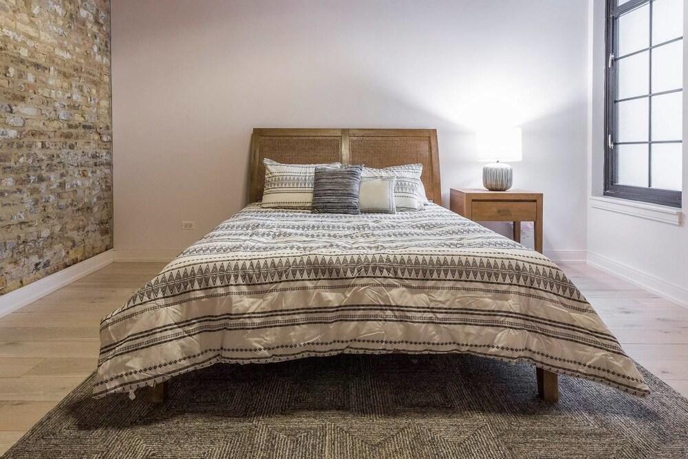 3 بد روم داون تاون لاكشري لوفت سبيشوس، سيف آند سكيور غرفة