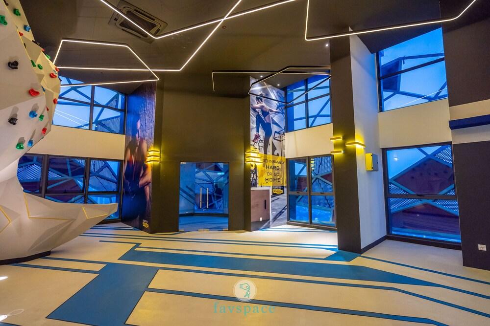 آرتي بلس كاي إل سي سي باي فاف سبيس الردهة