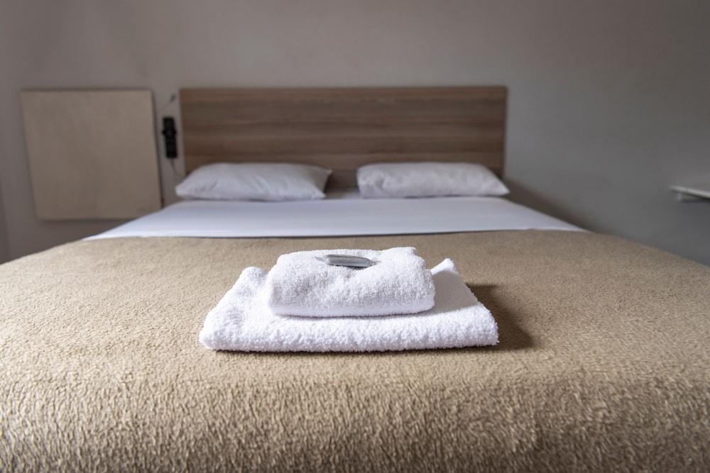 إيكوموتل أو آر تامبو إنتل غرفة معيشة