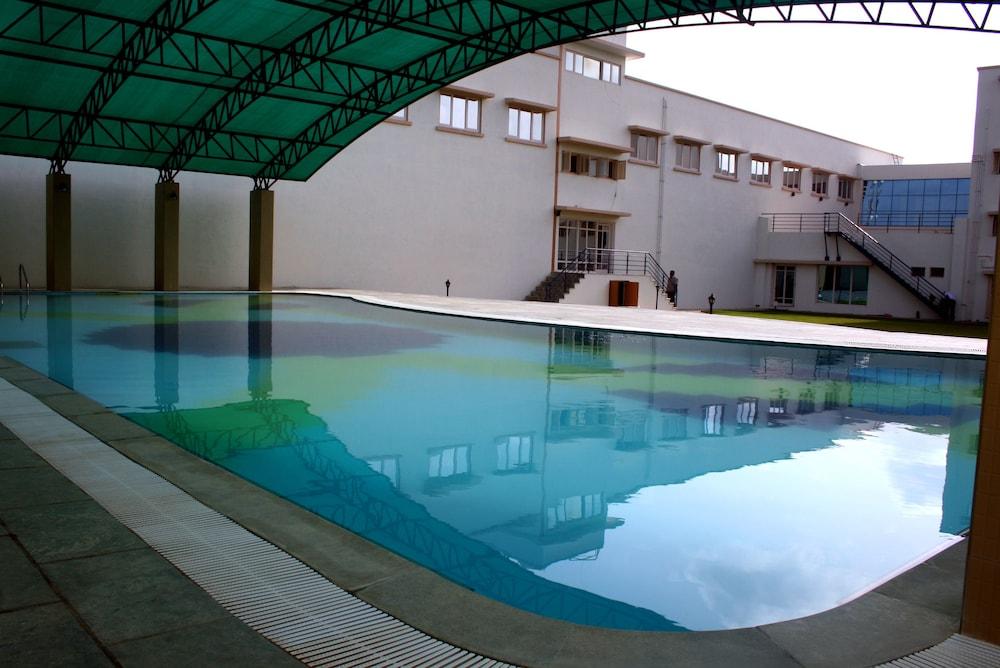 Tree Top Residency Outdoor Pool