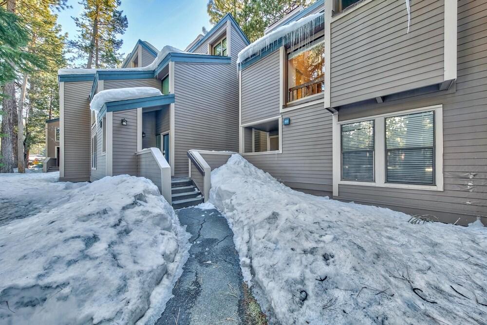 ستيبس فروم ليك تاهو | ليك لاند فيليدج ريزورت 2 بد روم تاون هاوس باي ريدآونينج المنطقة الخارجية