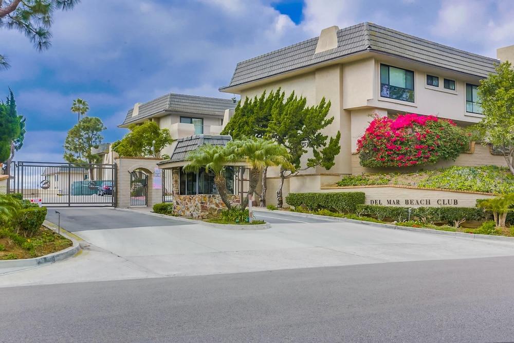 Solana Beach Resort Style Beach Condo With Pool and Spa Dmbc142 by Redawning Exterior