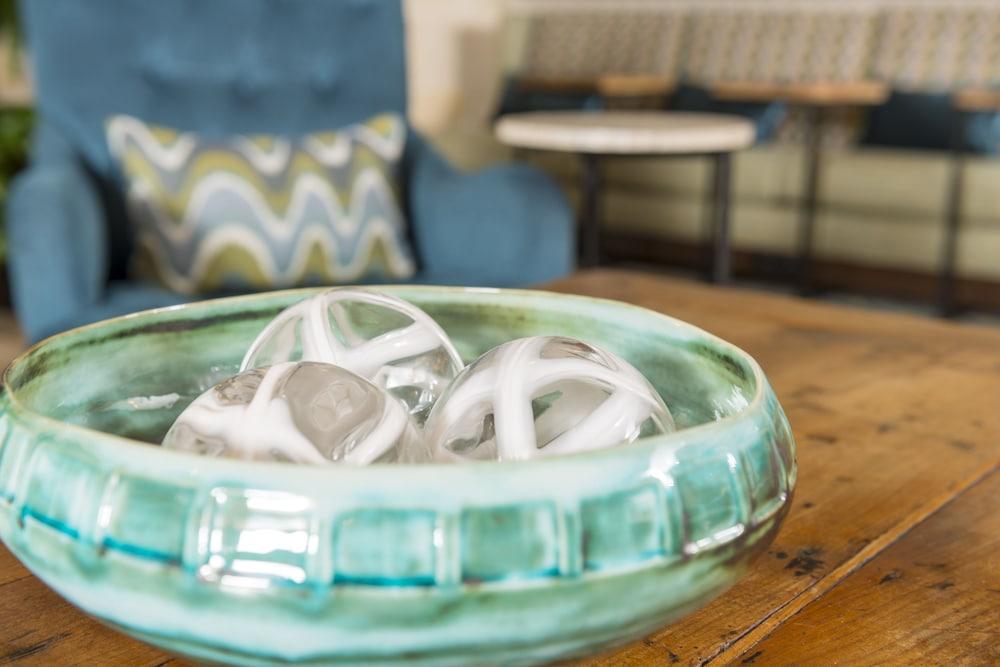 فندق أيريس لاجونا وودز - أليسو فيجو منطقة الجلوس في الردهة